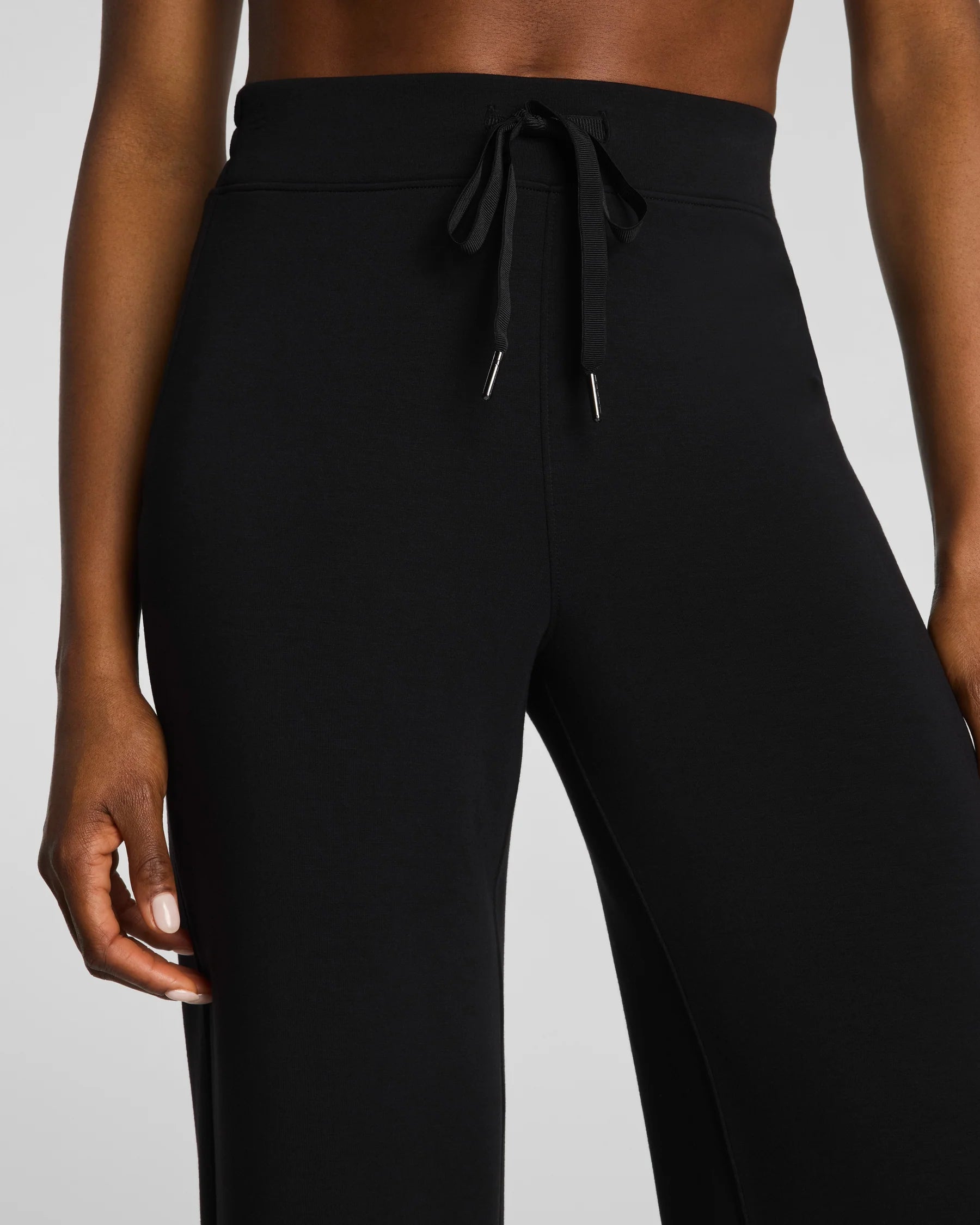 AirEssentials Straight Leg Pant Petite - Black