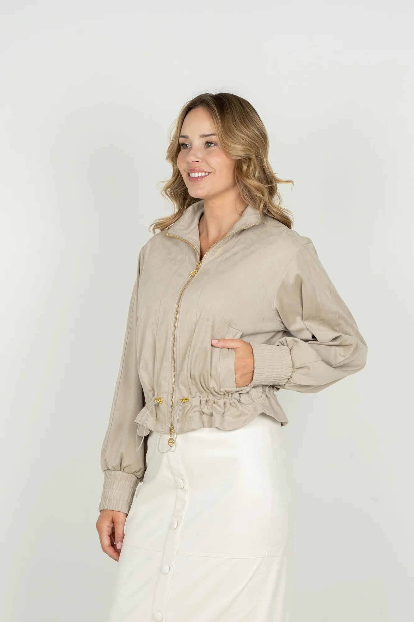 Bailey Bomber - Dove