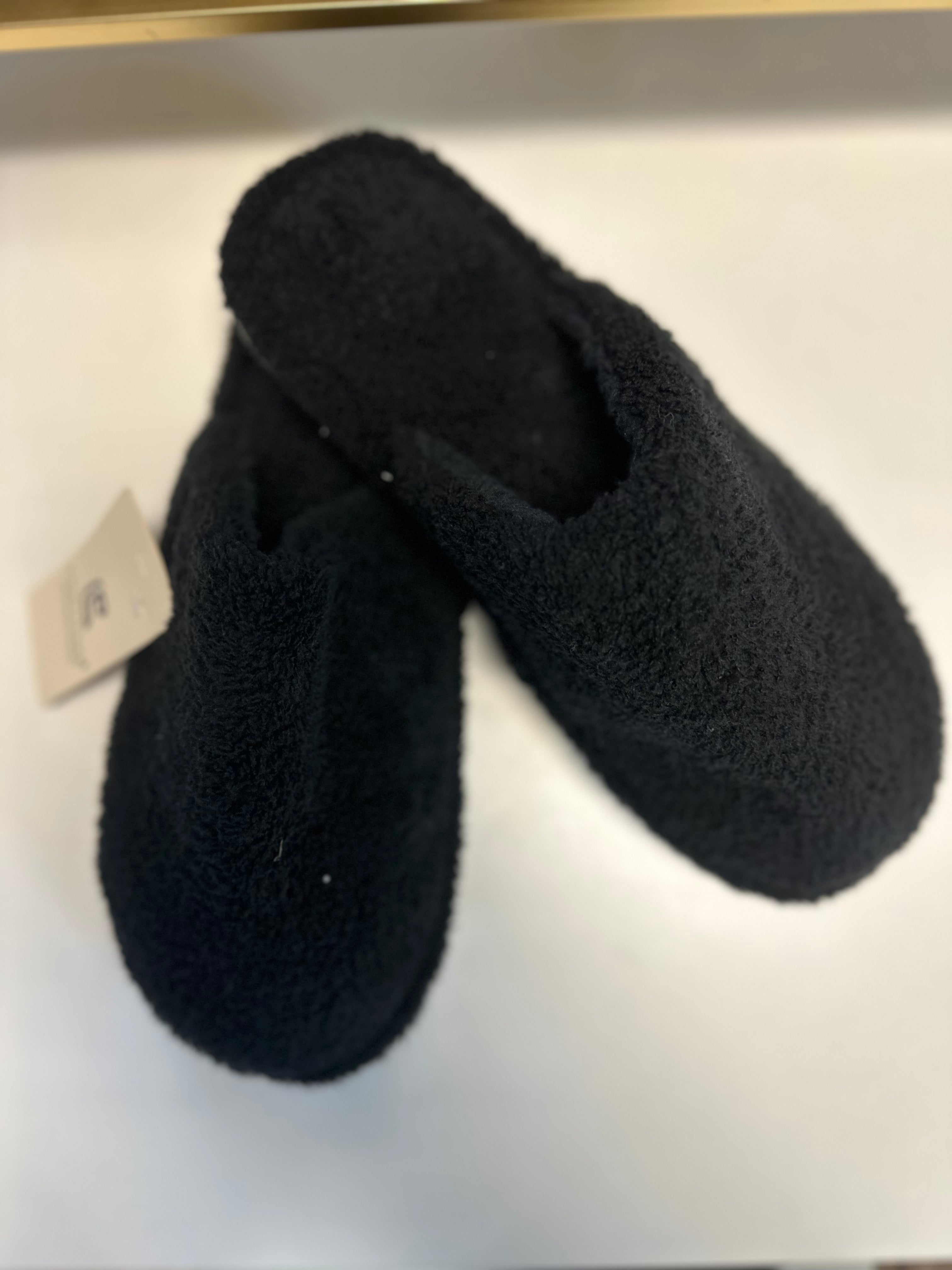 Solid Slippers - Black