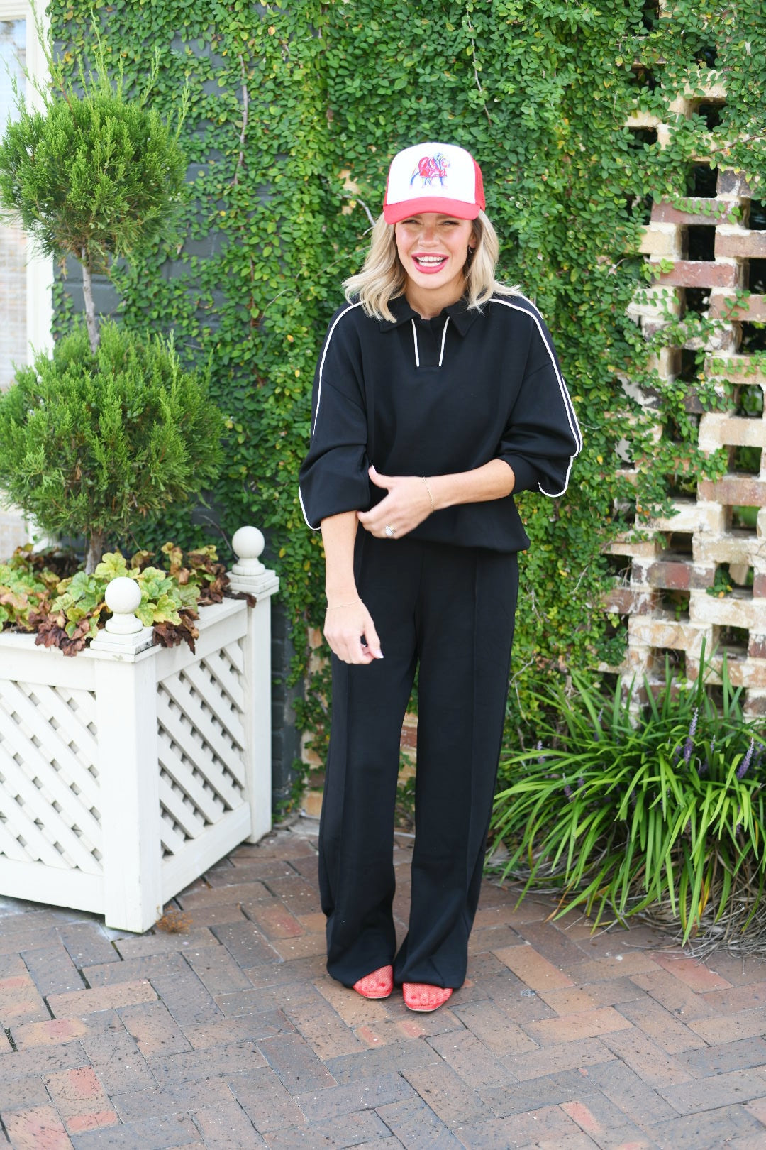 The Stafford Set - Black