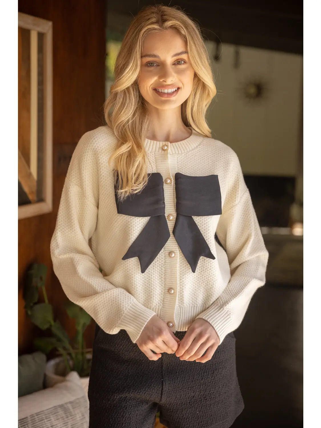 The Contrast Bow Sweater - Cream